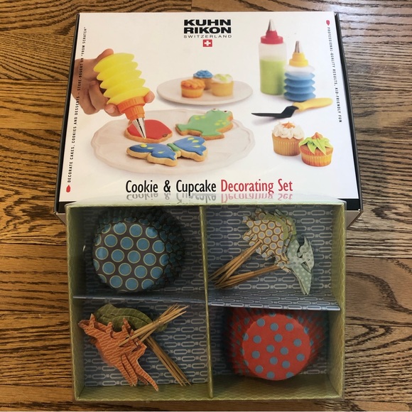 Kuhn Rikon Cookie and Cupcake Decorating Set plus Dinosaur Cupcake Toppers - Picture 1 of 6